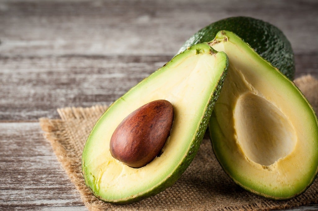 How to Know an Avocado is Ripe.3