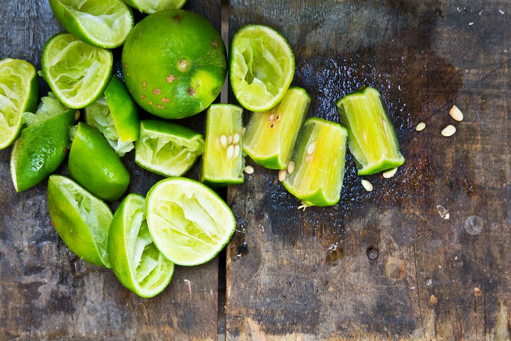 How to Cut Limes.5