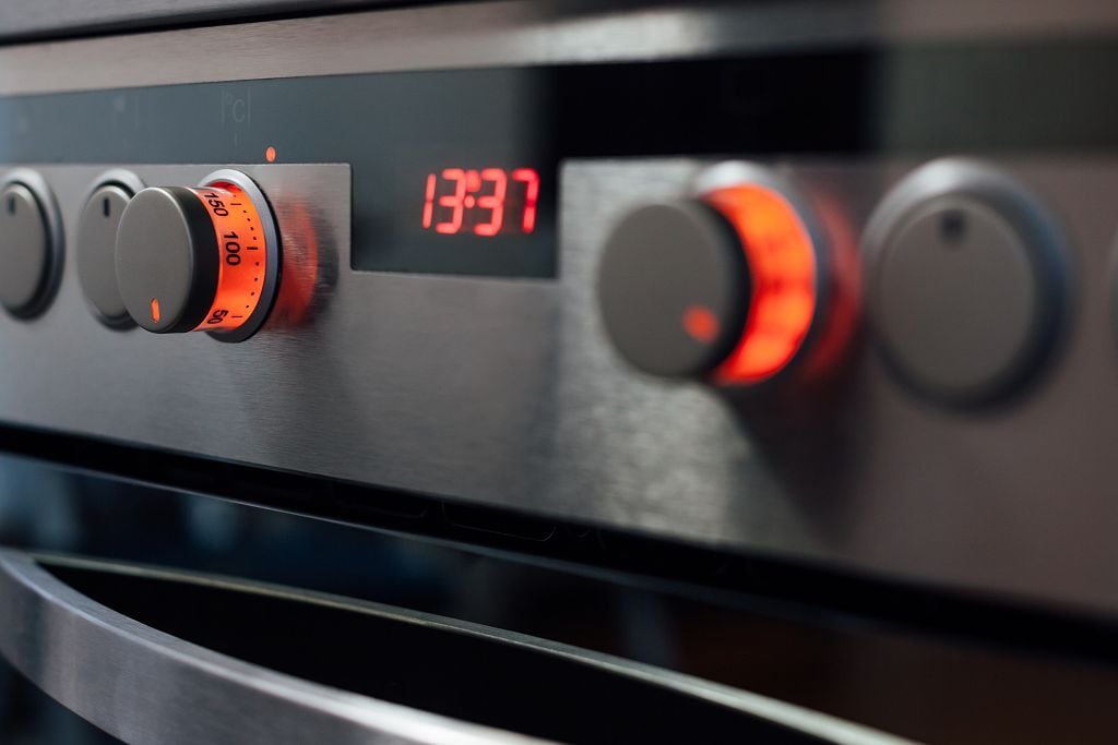 How Long Does It Take To Preheat An Oven? - Simply Healthy Family