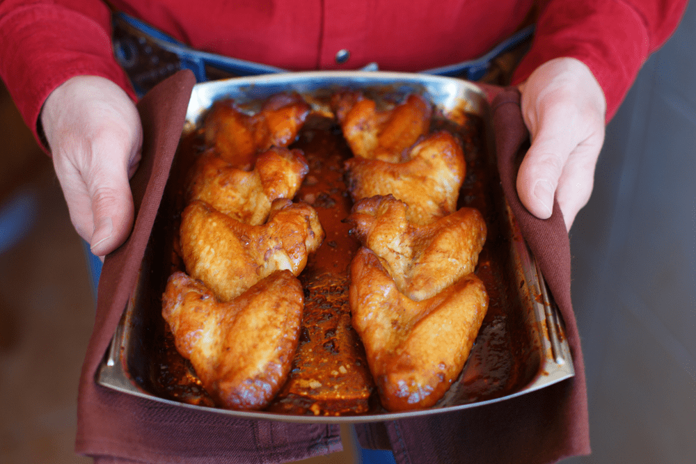 The Best Way to Reheat Chicken Wings - Oven Cooking