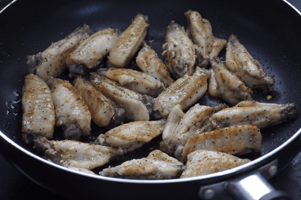 The Best Way to Reheat Chicken Wings - Sauté