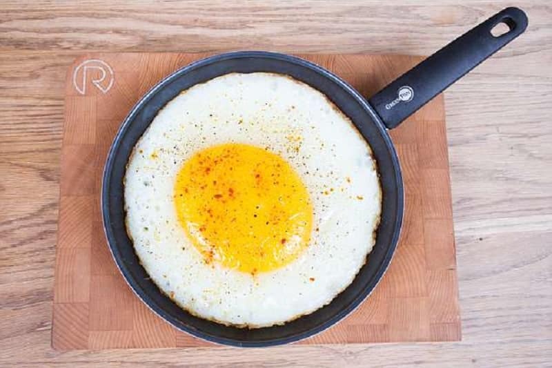 What Do Ostrich Eggs Taste Like? - Simply Healthy Family