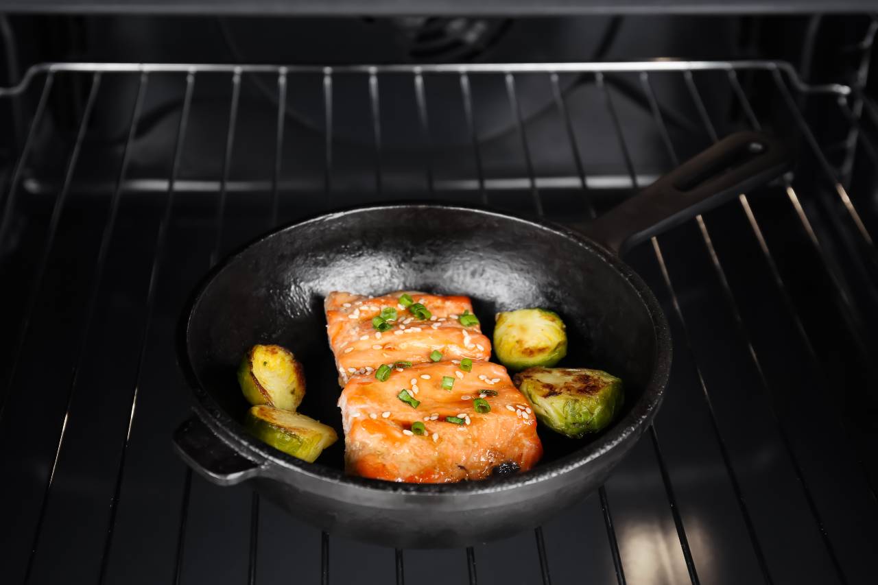 How to Cook Salmon in a Toaster Oven