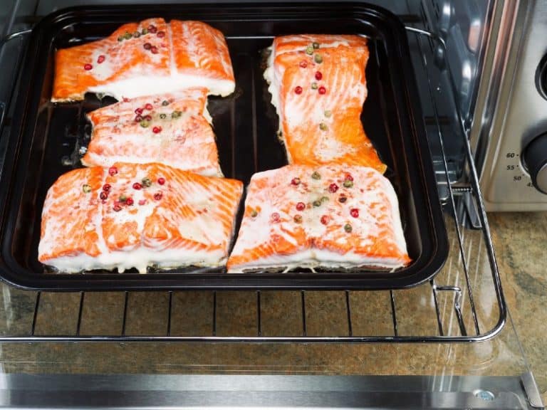 How to Cook Salmon in a Toaster Oven