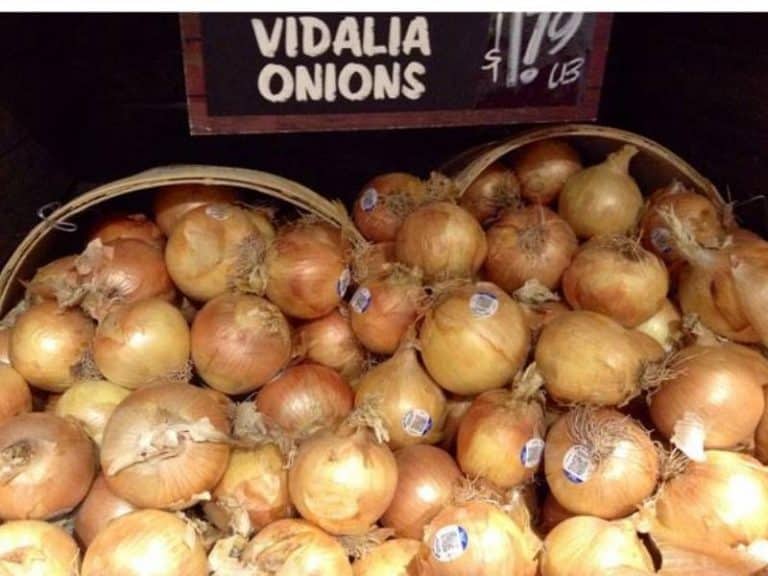 What is a Spanish Onion? 2023 Substitutes & Cooking Simply Healthy Family