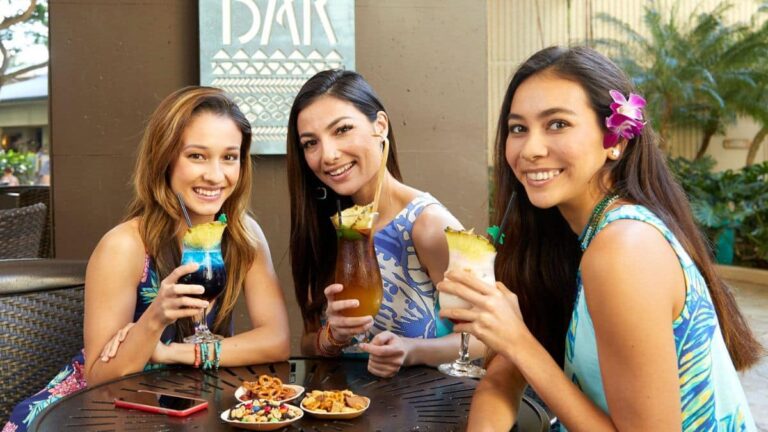 The Origin of The Blue Hawaiian Drink Plus 5 Recipes From Hawaii Bars