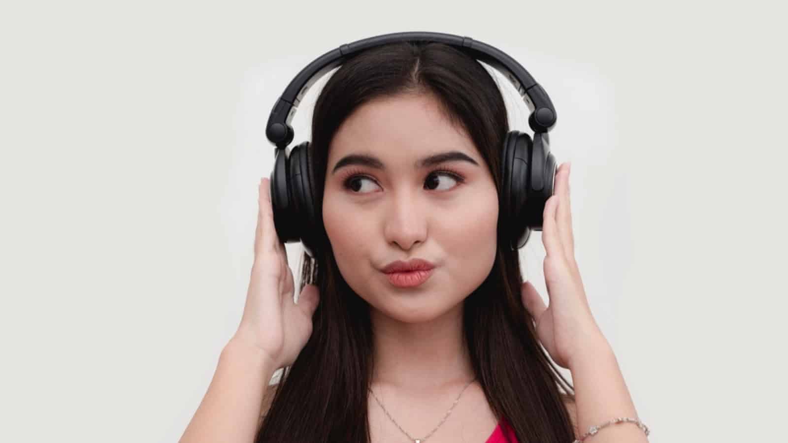 Woman wearing Noise-Canceling Headphone