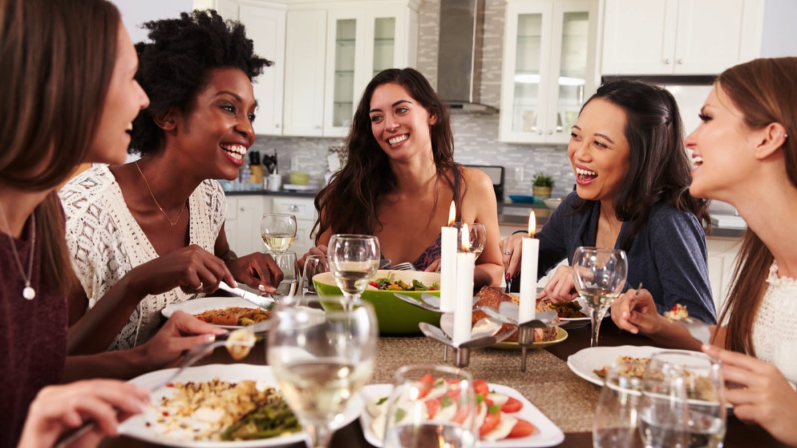Friends meeting for dinner