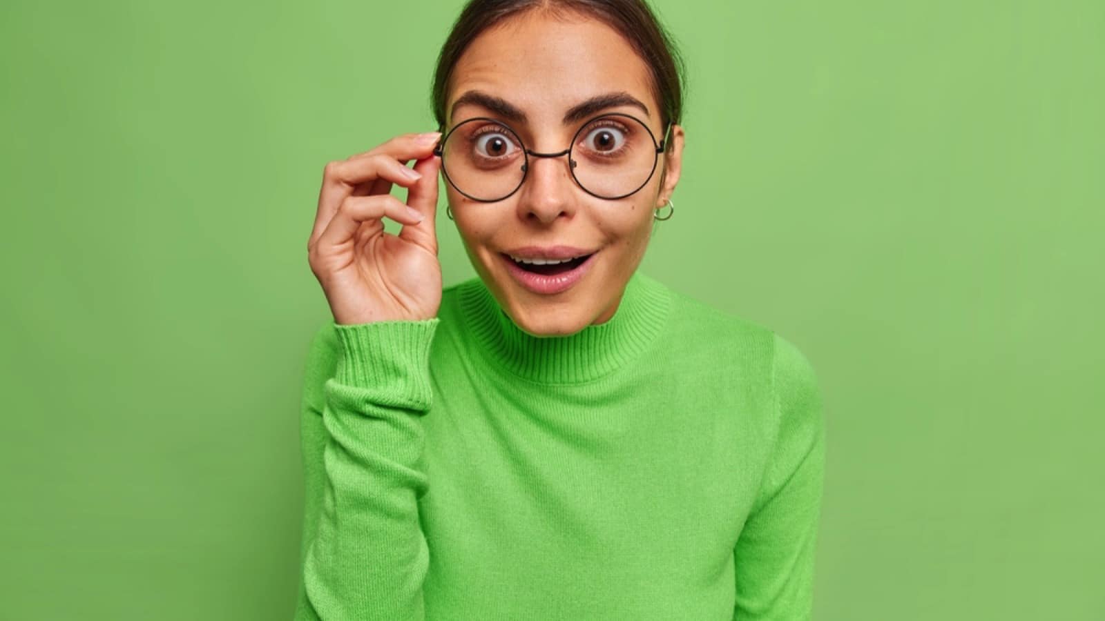 Stay Sharp, Skip the Caffeine: 15 Cool Ways to Boost Productivity Naturally